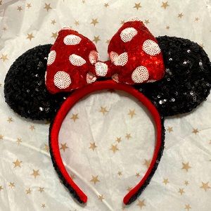 Disney Parks Minnie Sequin Ears